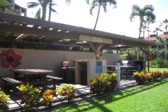Kamaole Sands resort has 16 gas BBQ grills in 5 different locations